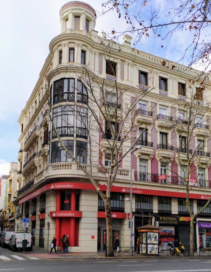 Hostal Abitum Madrid Exterior photo